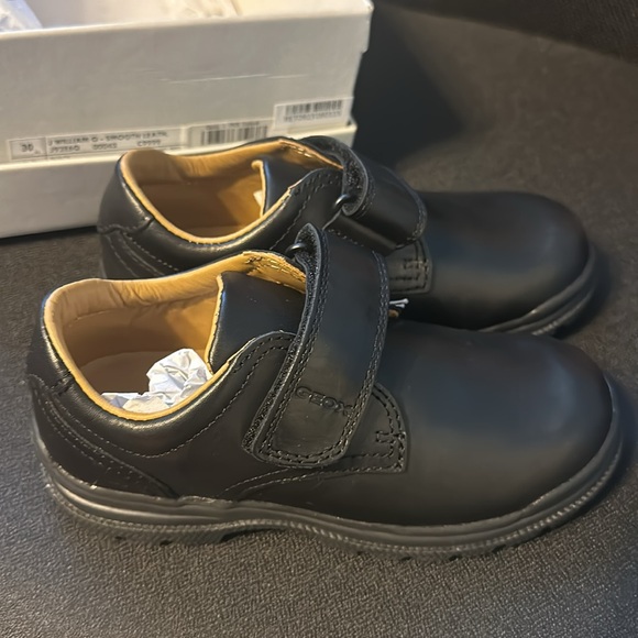 Geox leather shoes size 12 new in box - Picture 3 of 4